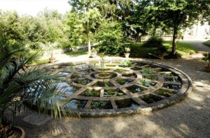 Una delle fontane dell’area Botanica Superiore del Giardino di Boboli presso la quale verrà realizzata una stazione sensoriale del progetto “Giardino dei sensi”.