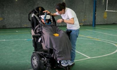 Un’immagine del laboratorio basato sulla realtà aumentata alla UILDM di Monza